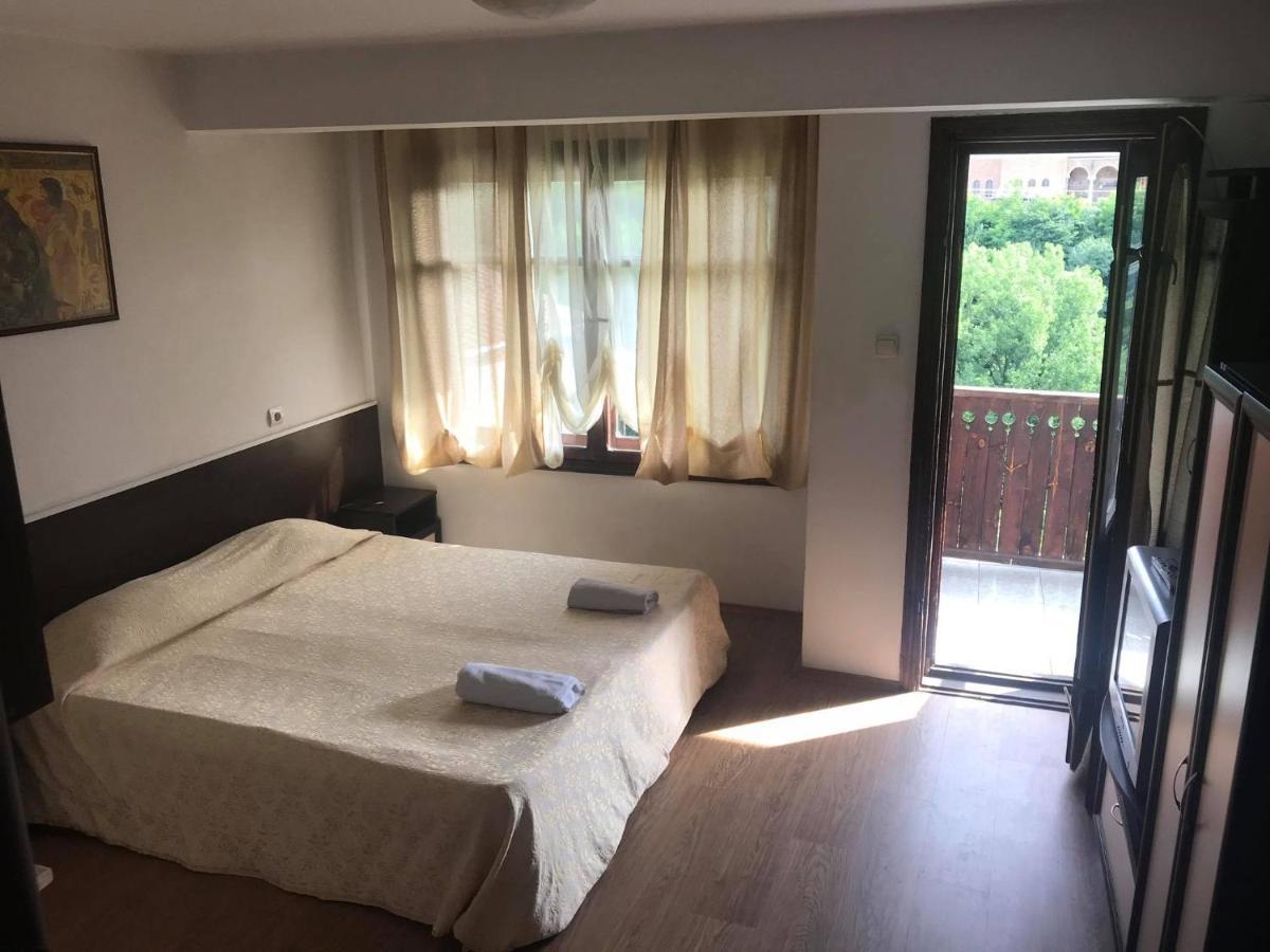 Guestrooms Ross فيليكو ترنوفو المظهر الخارجي الصورة