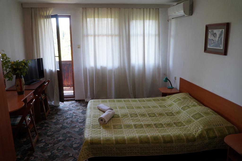 Guestrooms Ross فيليكو ترنوفو المظهر الخارجي الصورة